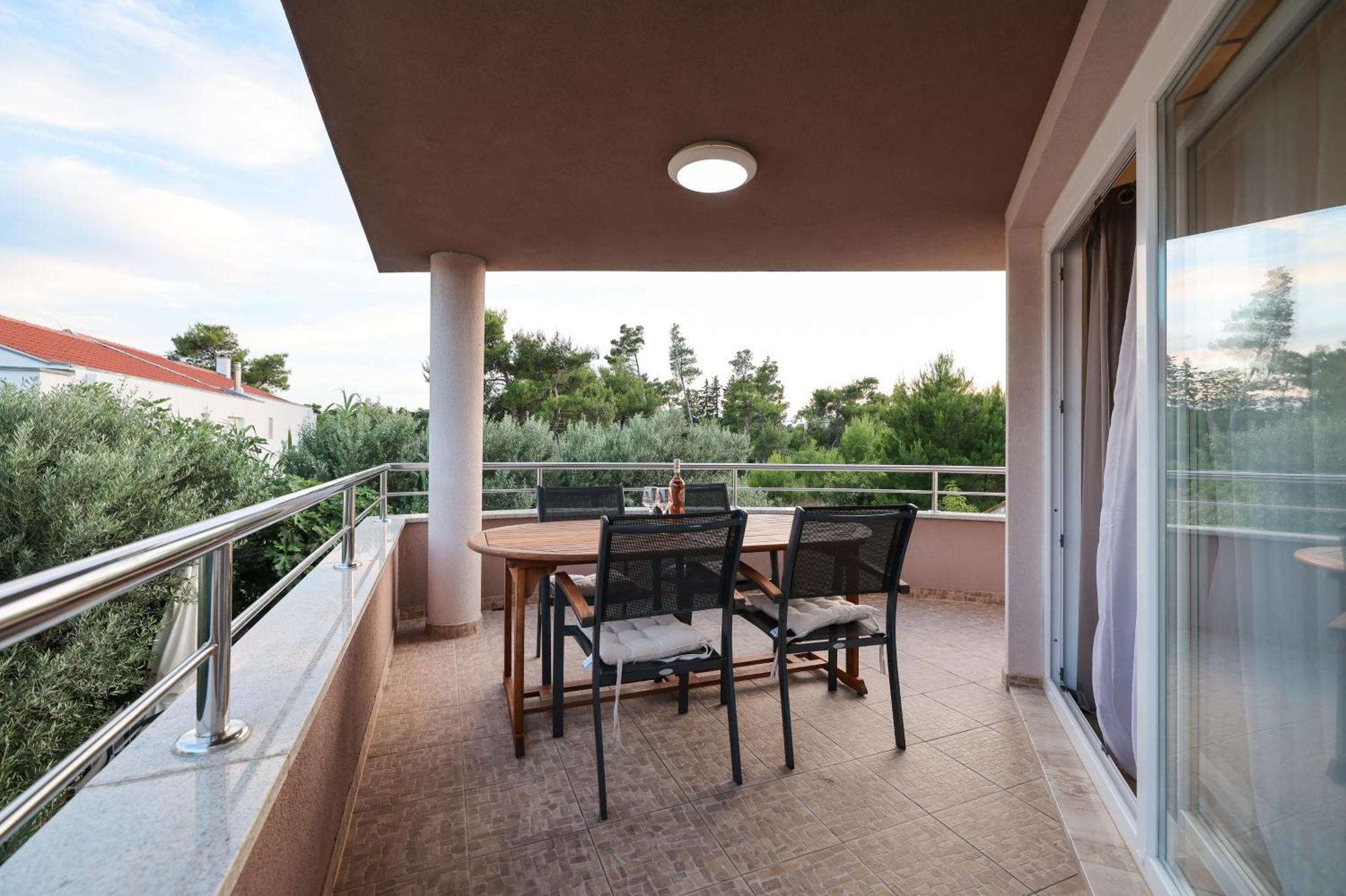 Apartments Anita Nin Exterior photo